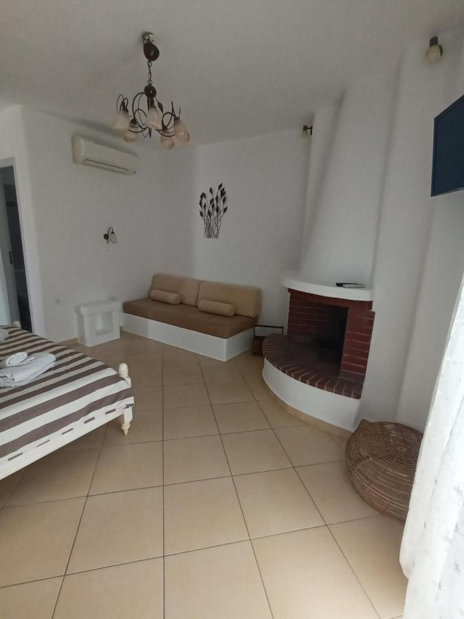 Theofanis Studios Agia Anna  Bagian luar foto