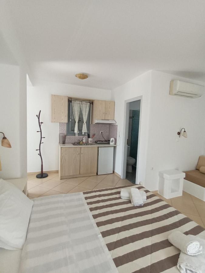 Theofanis Studios Agia Anna  Bagian luar foto