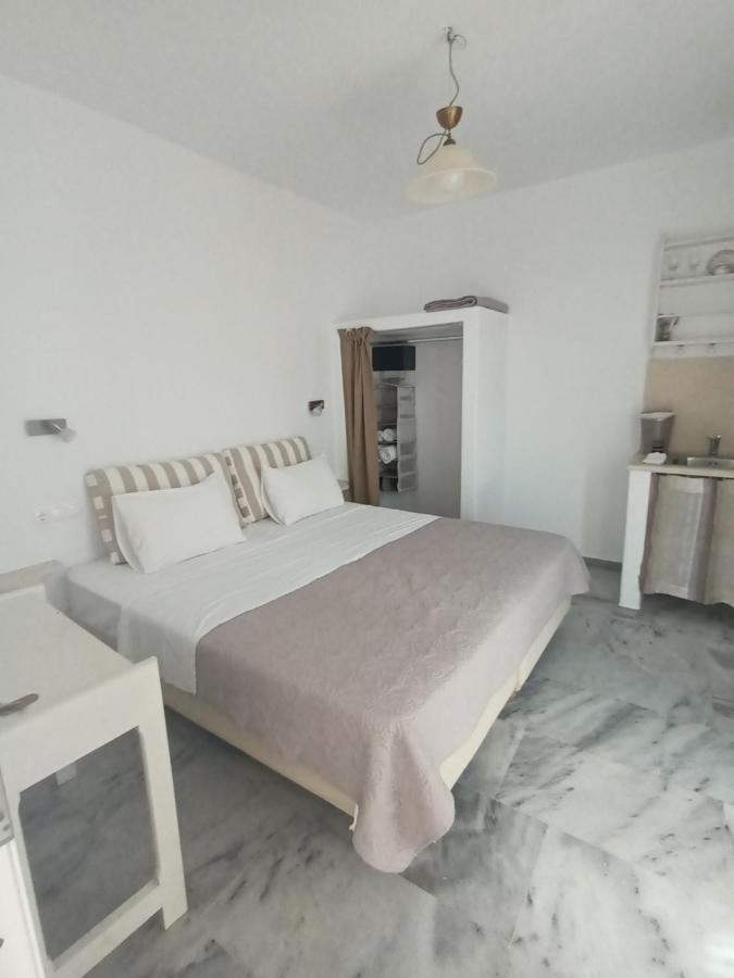 Theofanis Studios Agia Anna  Bagian luar foto