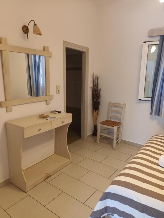 Theofanis Studios Agia Anna  Bagian luar foto