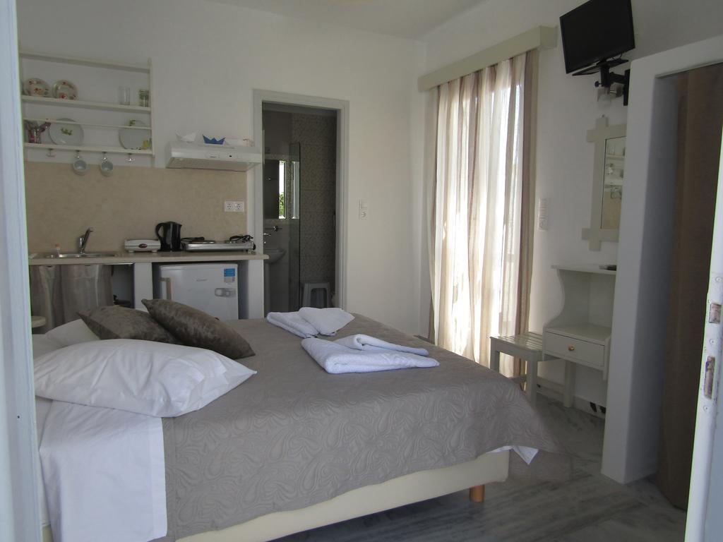 Theofanis Studios Agia Anna  Bagian luar foto